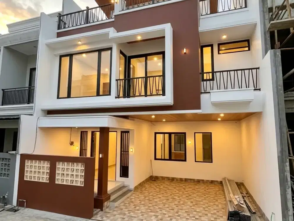 Rumah Mewah dekat cilandak KKO akses jalan utama