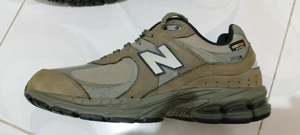 Newbalace 2002R cordura ukuran 42