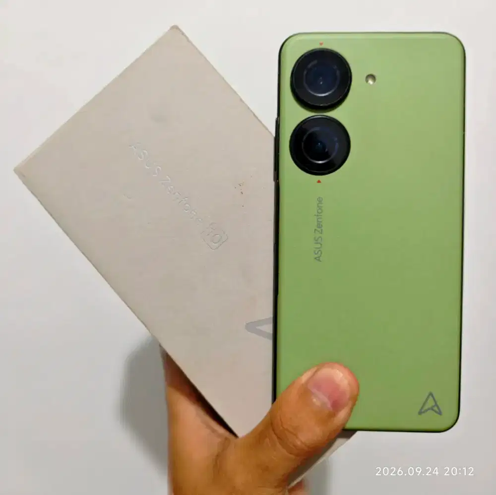 Asus Zenfone 10 8/128 5G Mulus 97% Garansi Ex Resmi Fullset bs TT/BT