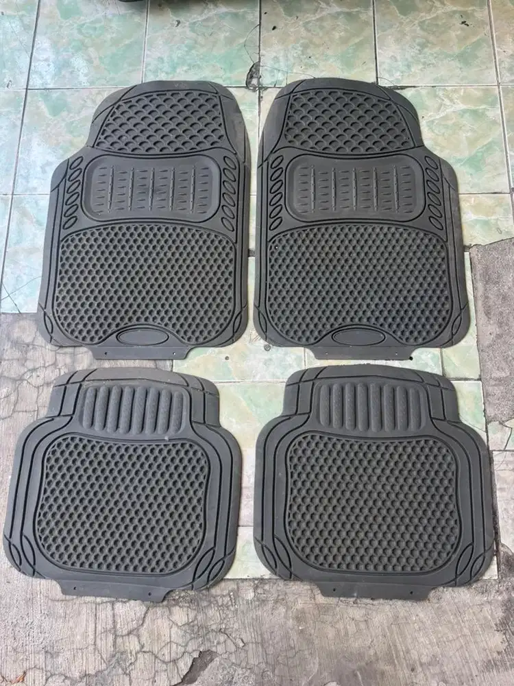 Karpet Karet Mobil Tebal Impor Universal