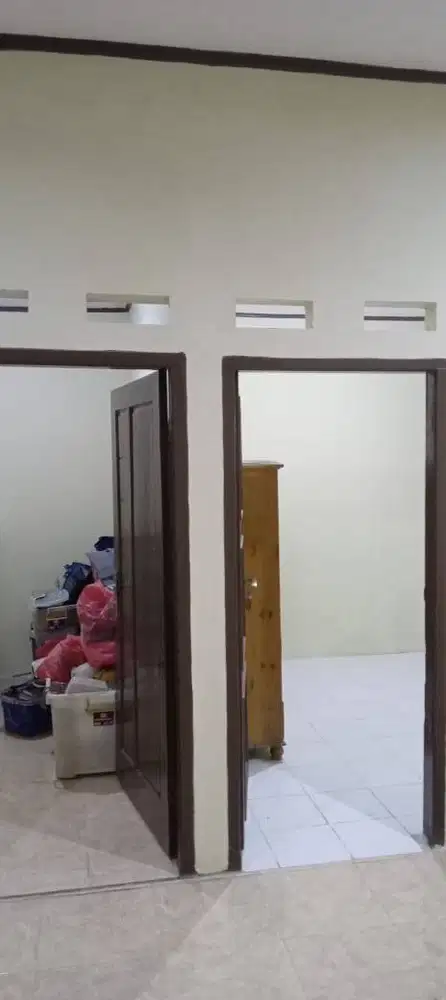 Di kontrakan 1 rumah