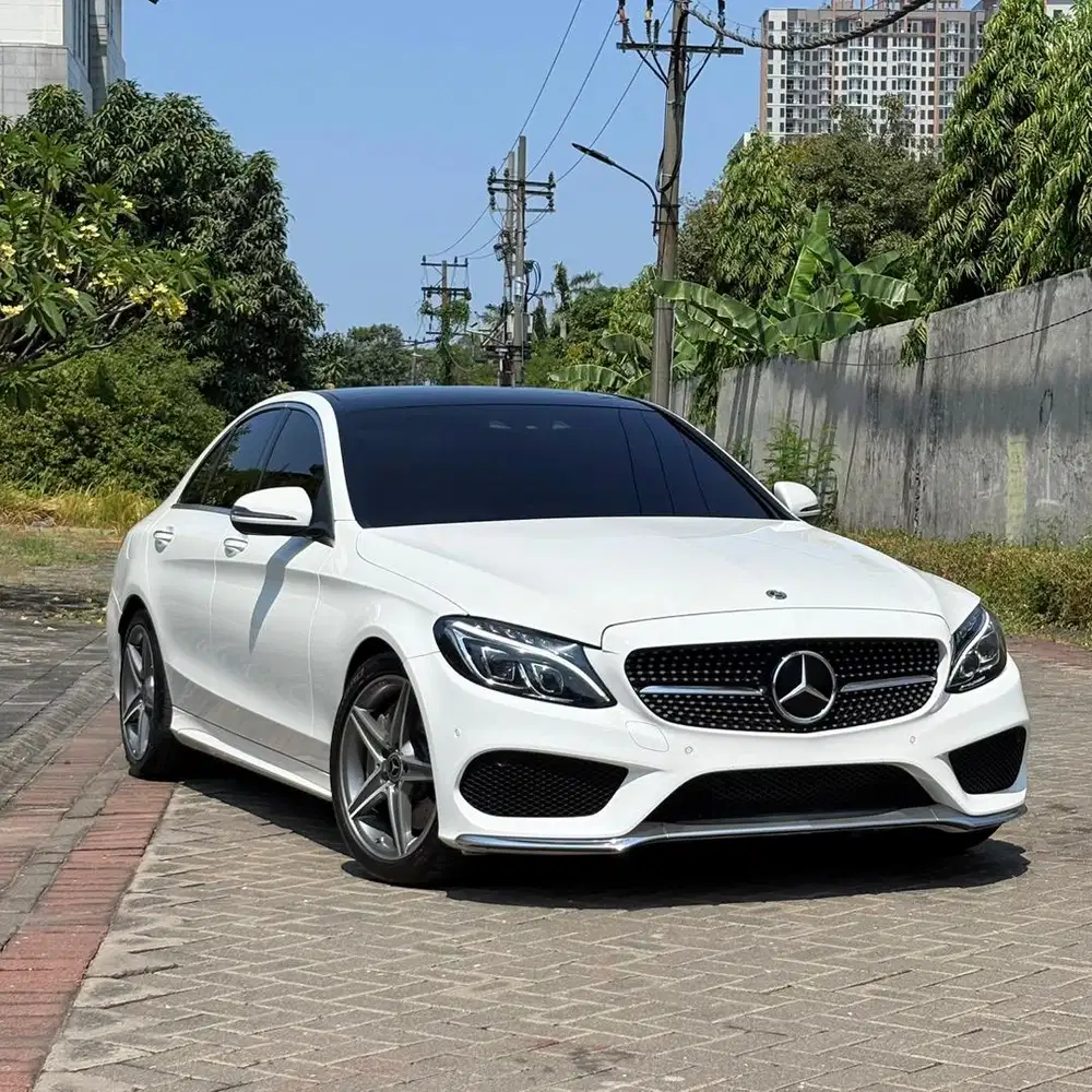 Mercedes-Benz C300 AMG Low KM