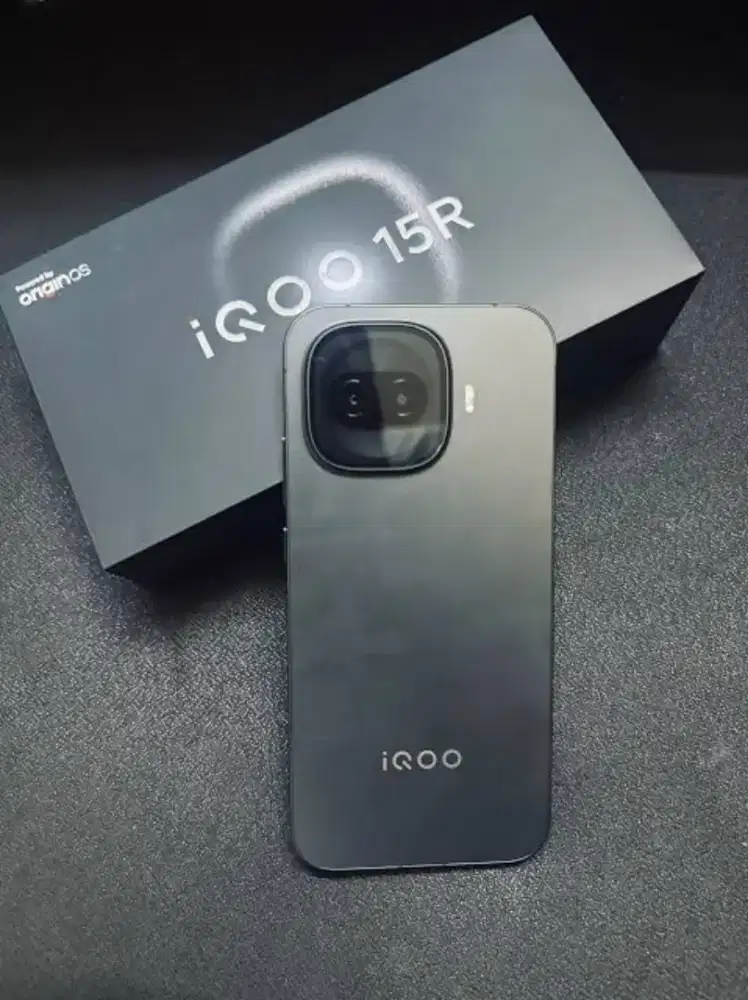 Barter atau TT iQoo 15R 12/512gb hitam