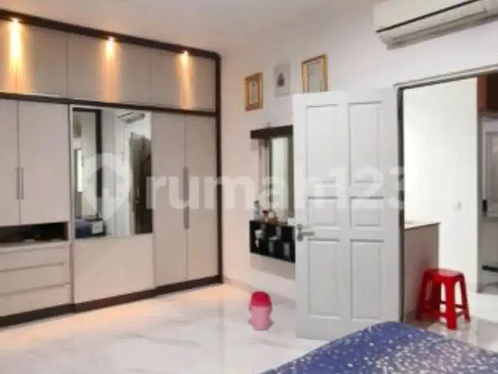 Dijual Bu Rumah Full Furnished Taman Semanan Indah