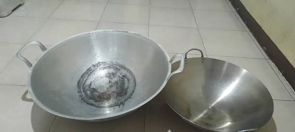 Di jual cepat wajan penggorengan jumbo size 65cm dan 40cm