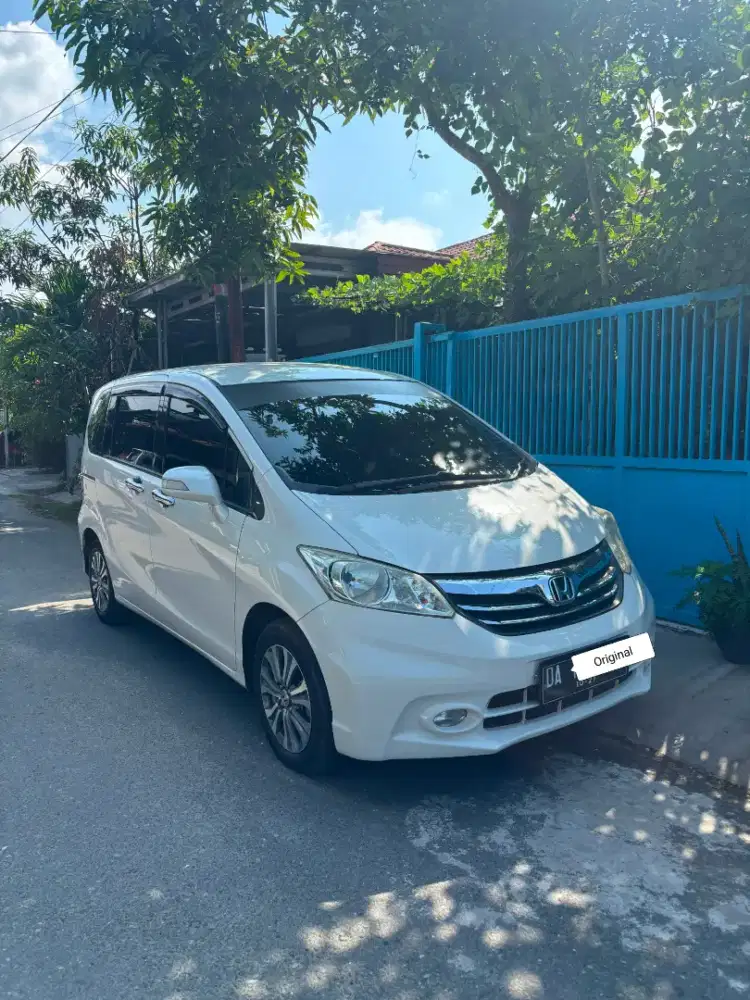 Honda Freed E PSD 2012