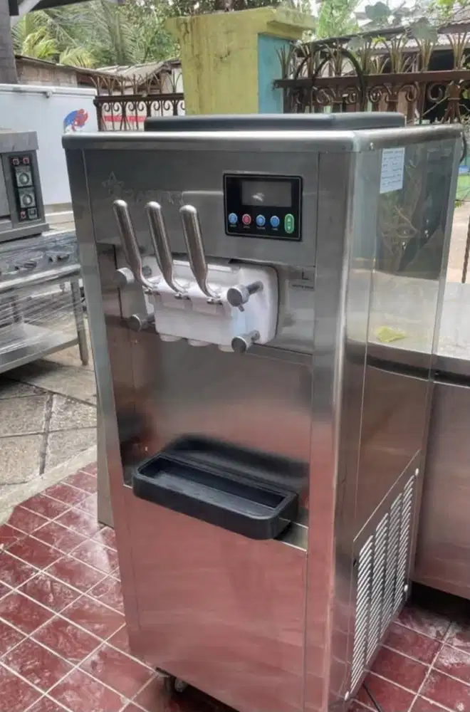 DIJUAL MESIN SOFT ICE CREAM WIRASTAR 818F