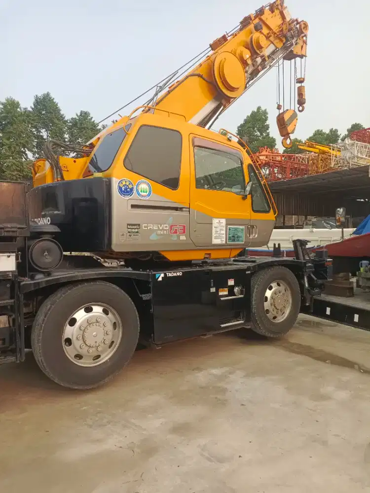 ROUGHTER CRANE 12 TON  TADANO CREVO