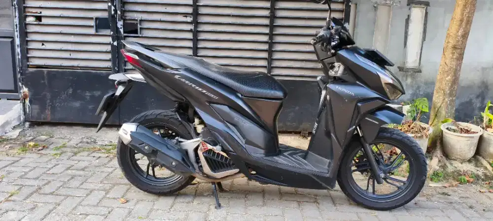 honda vario 150 thn 2019 warna hitam
