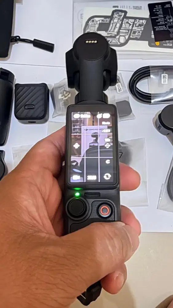 DJI OSMO POCKET 4 Creator Combo - IDR 9.5jt