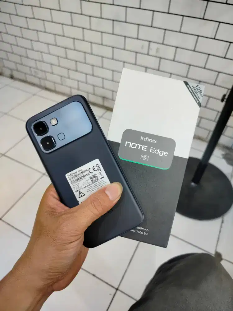 Infinix note edge 5g 8/128 fullset original like new