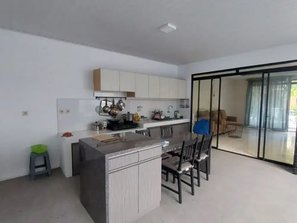 Jual Nego Rumah Tarubhawana Kota Baru 2 Lantai Furnish Siap Huni