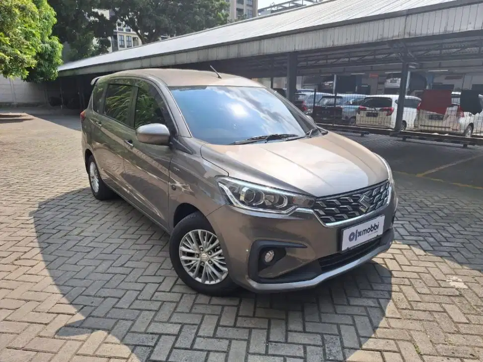 DP MURAH Suzuki Ertiga 1.5 GL Bensin-MT 2022 Abu-Abu CTRWB