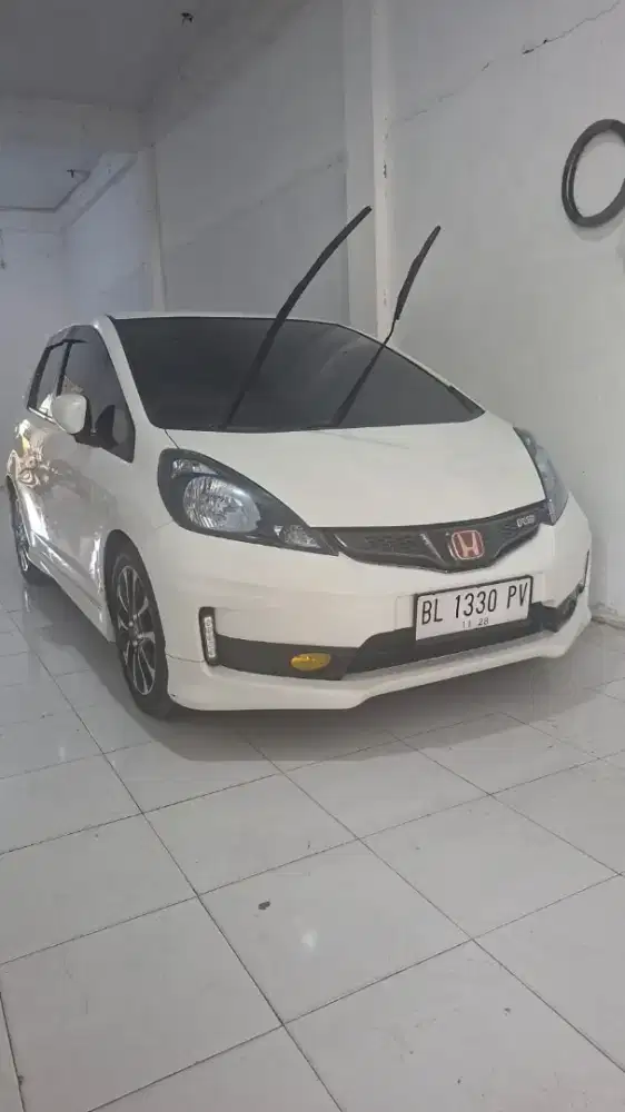 DiJual Jazz Putih RS tahun 2013