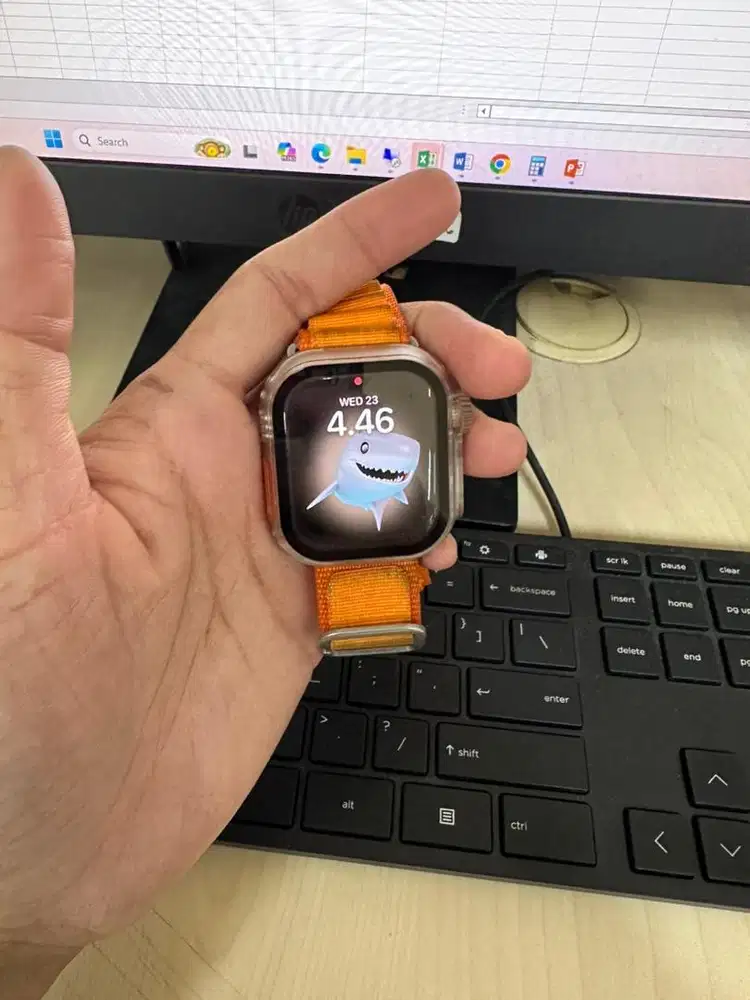 Apple Watch Series 10 42mm Gold