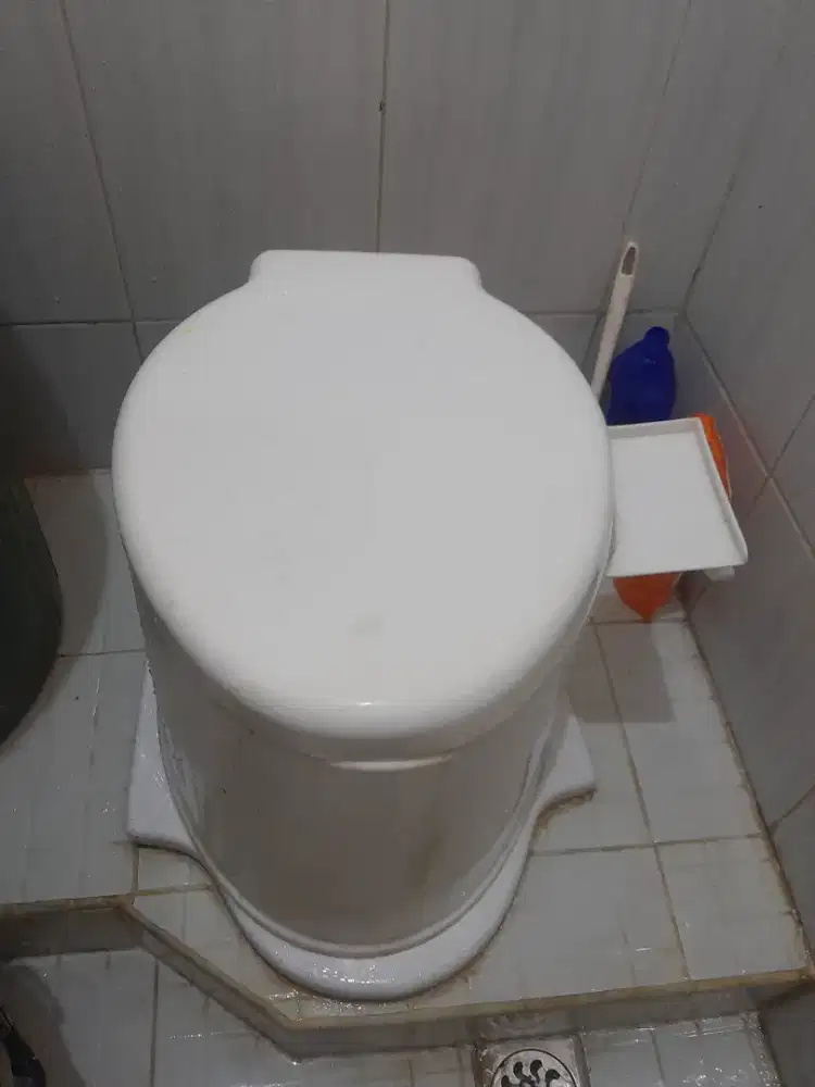 Portable Pispot Toilet Duduk