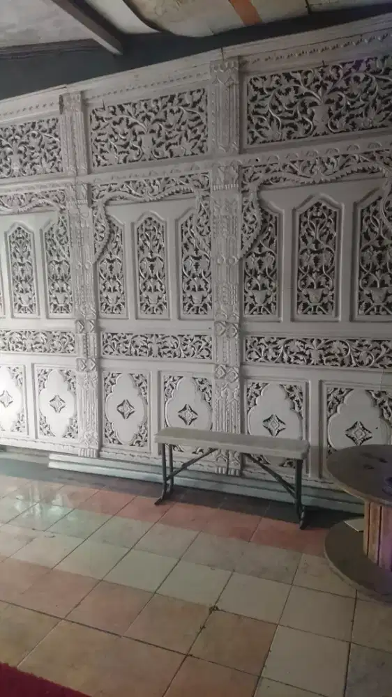 Gebyok ukir kayu asli