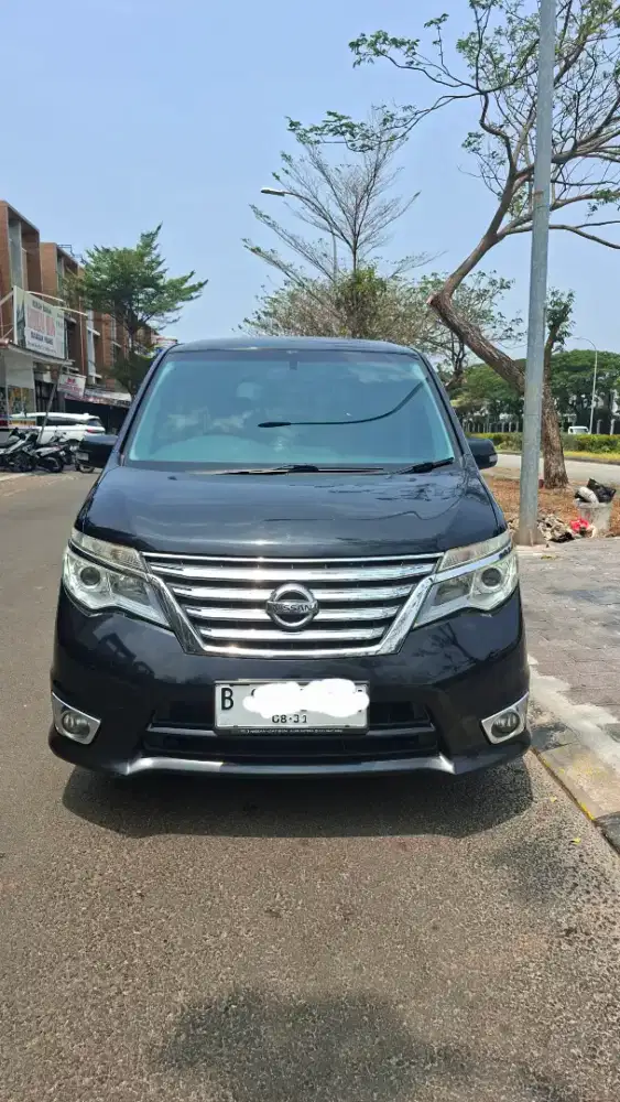 Dijual Nissan Serena Highway Star