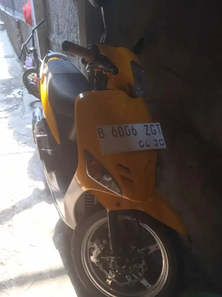 mio sporty thn 2004