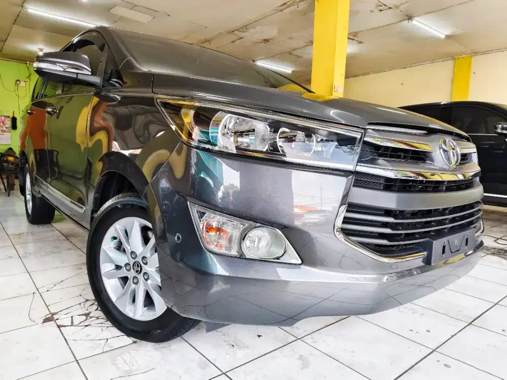 LOW 70RB! TOYOTA INNOVA 2.4 V DIESEL AT 2017 MATIC SOLAR VENTURER 2018