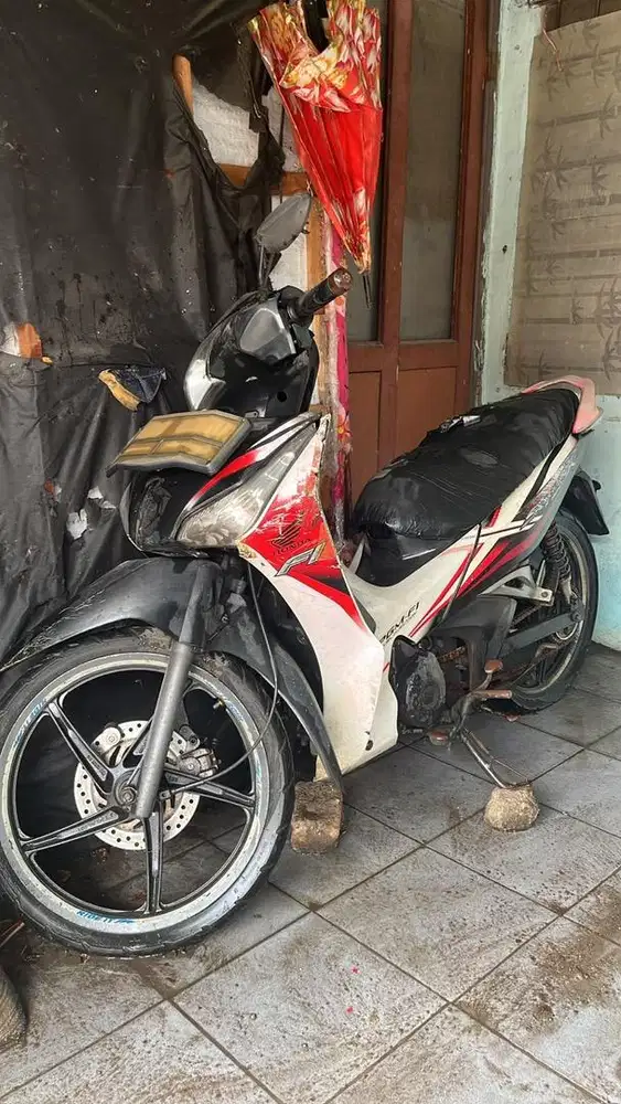 Supra X 125 Helm in