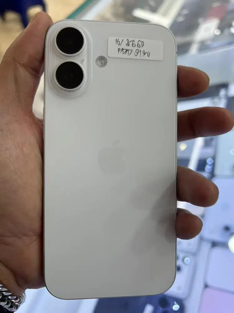 Iphone 16 ibox 256 bh 91  Kondisi mulus lengkap