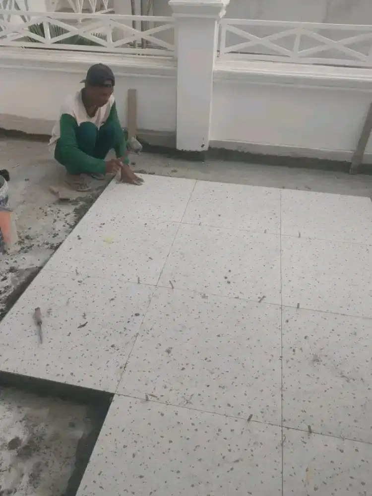 Jasa  tukang bangunan harian atau borongan