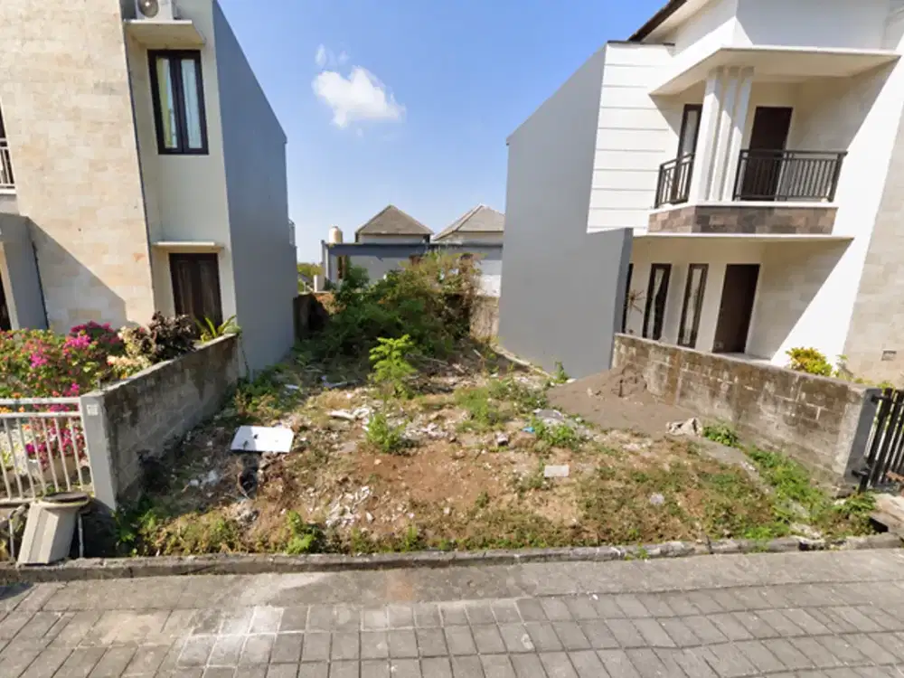 Tanah kavling di Ungasan, Kuta Selatan. Berada di lingkungan perumahan dengan lokasi strategis dan akses yang mudah.