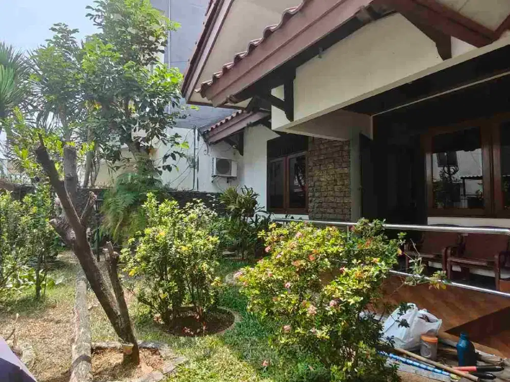 Disewakan Rumah Fullfurnish di Kedoya Elok