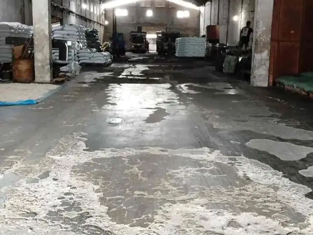 DIJUAL DAN DISEWAKAN GUDANG PABRIK 980 M2 197 KVA KAYU BESAR AKSES 40 FEET