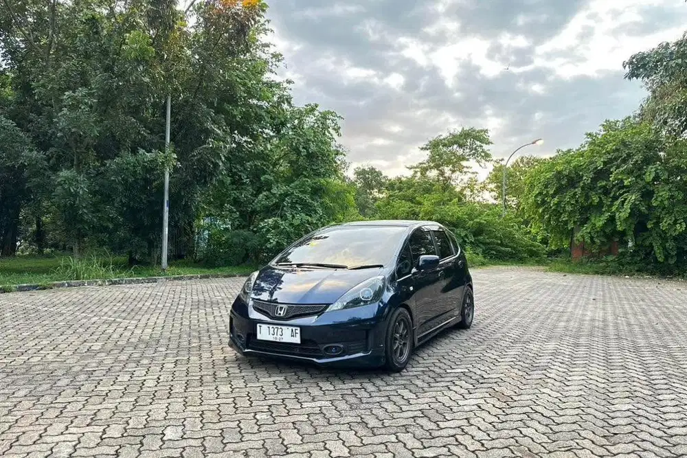 Honda Jazz S MMC 2011 Automatic Full Mods Istimewa