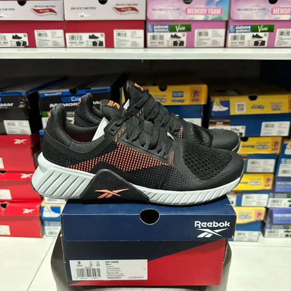Reebok flip charge