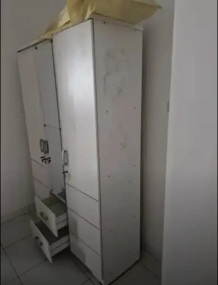 Jual Lemari 3 Pintu