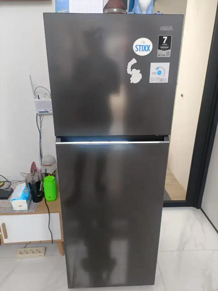Kulkas 2pintu merk aquaaa dijual murah