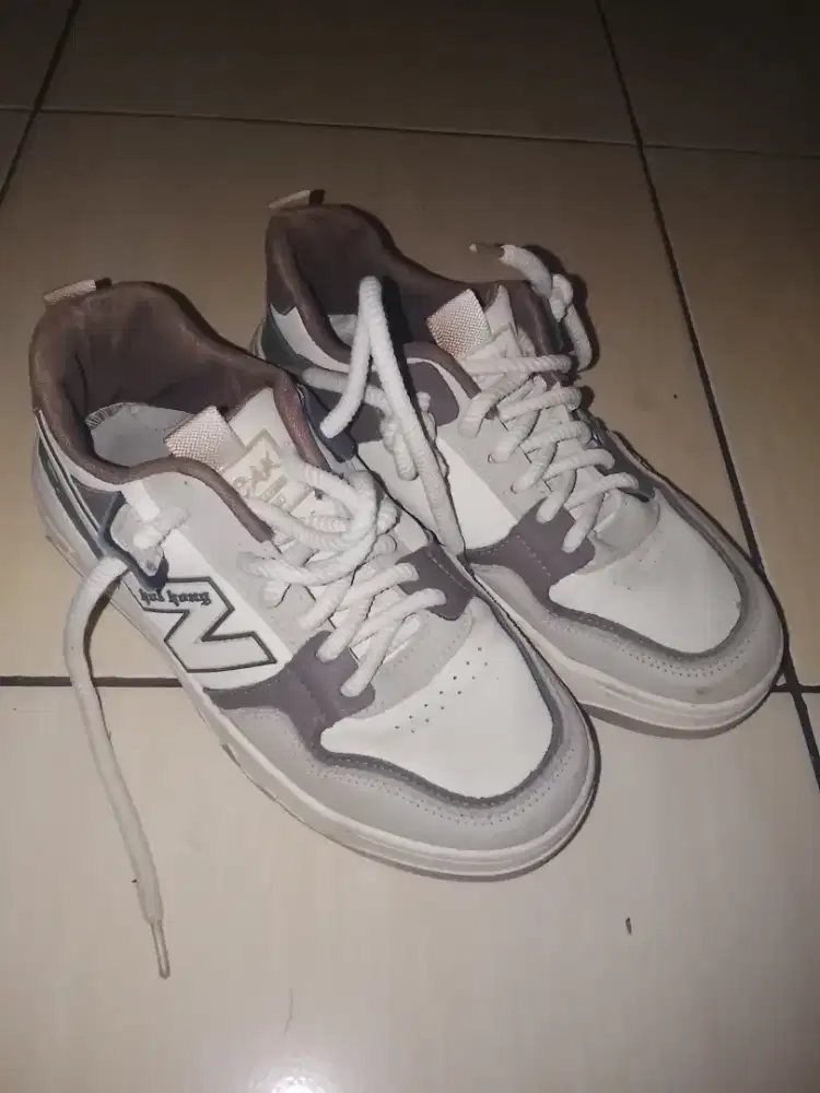 sepatu ukuran 39 125