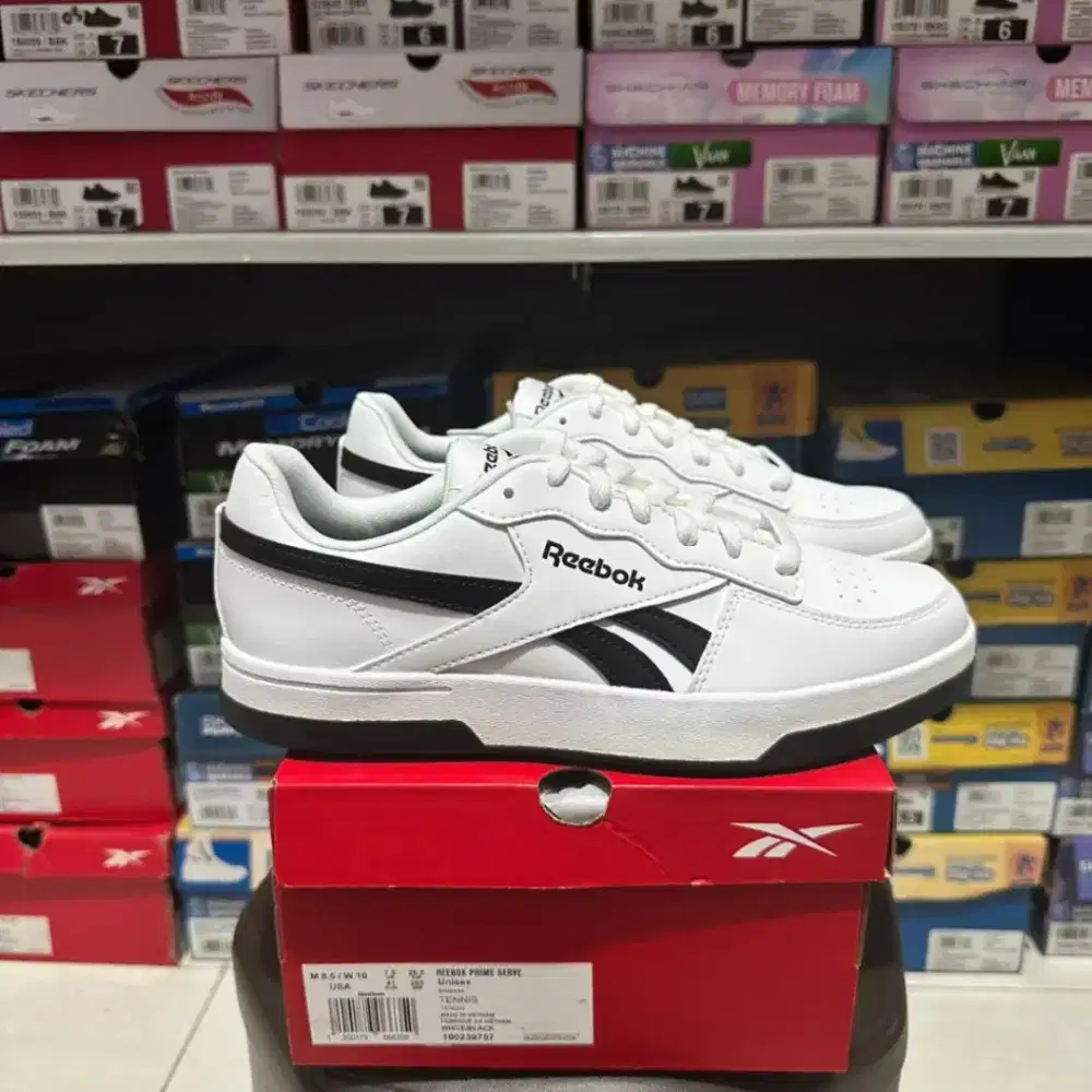 Reebok prime serve