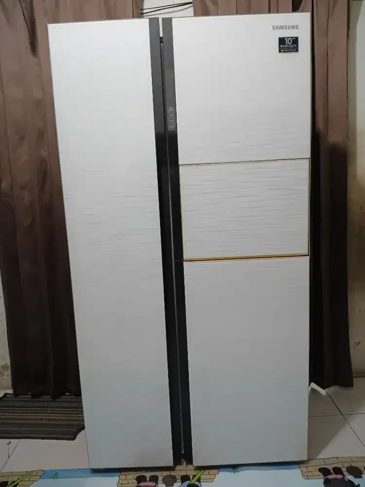 Dijual kulkas side by side samsung