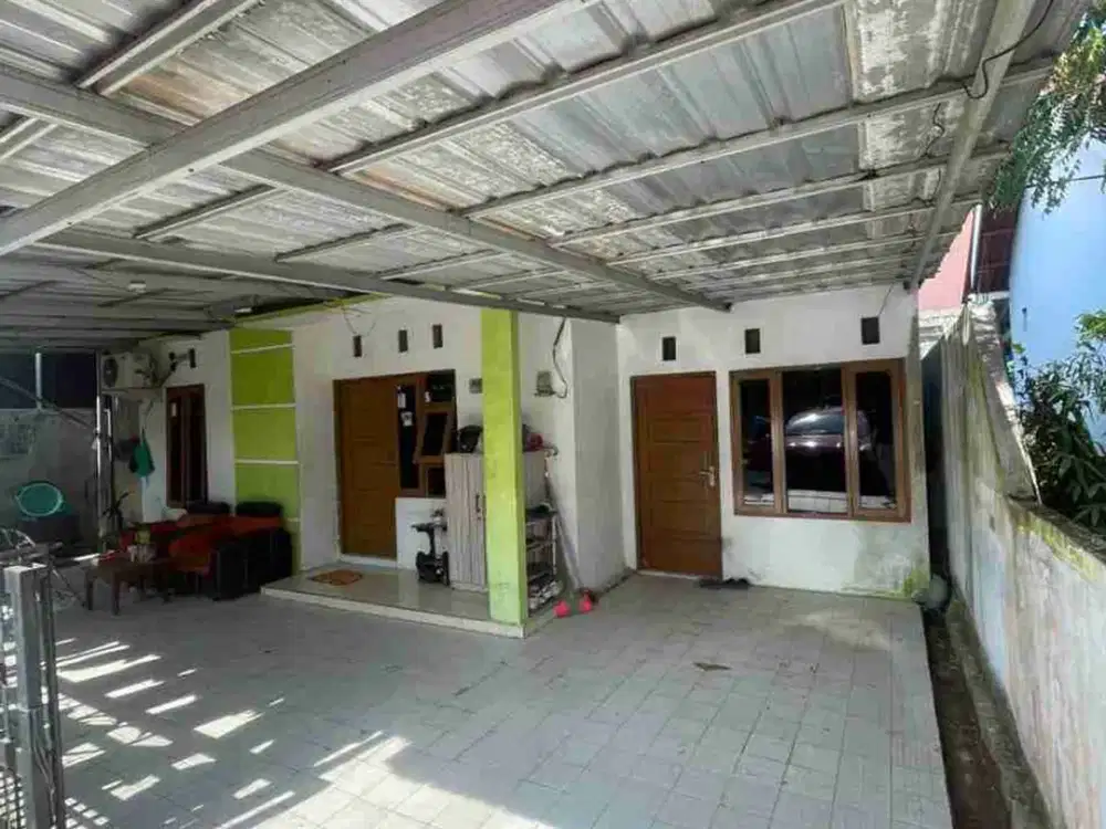 Rumah komplek taman palm megatama,