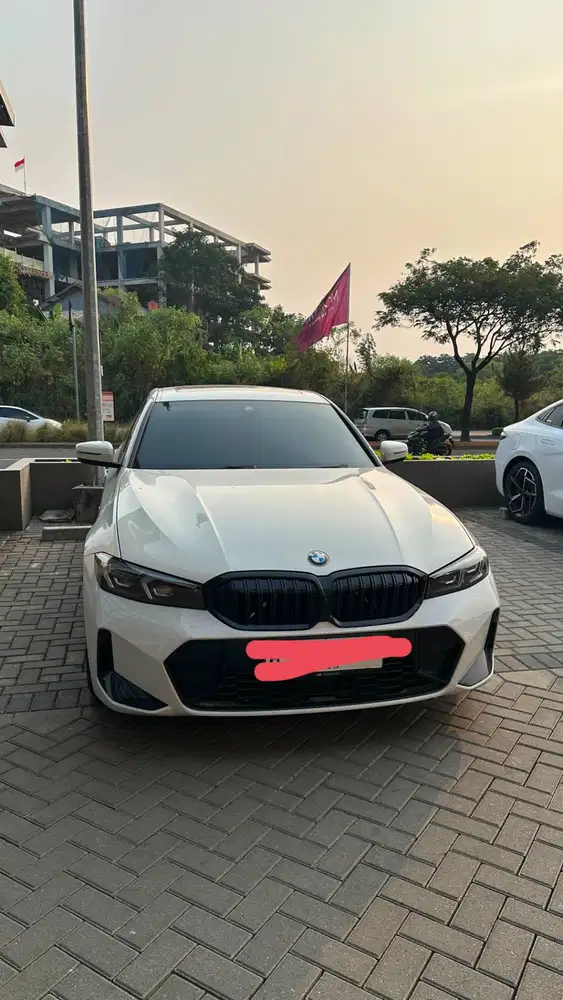 BMW 330i sedan tahun 2024