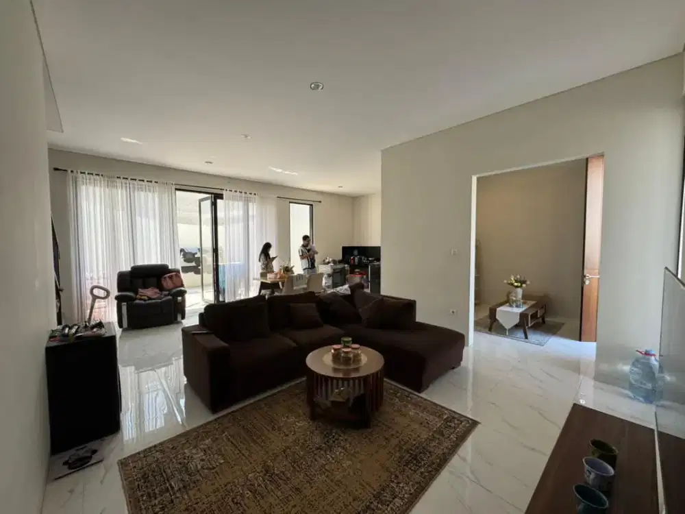 Murah Rumah Bagus 2 LT di Grand Sharon Residence