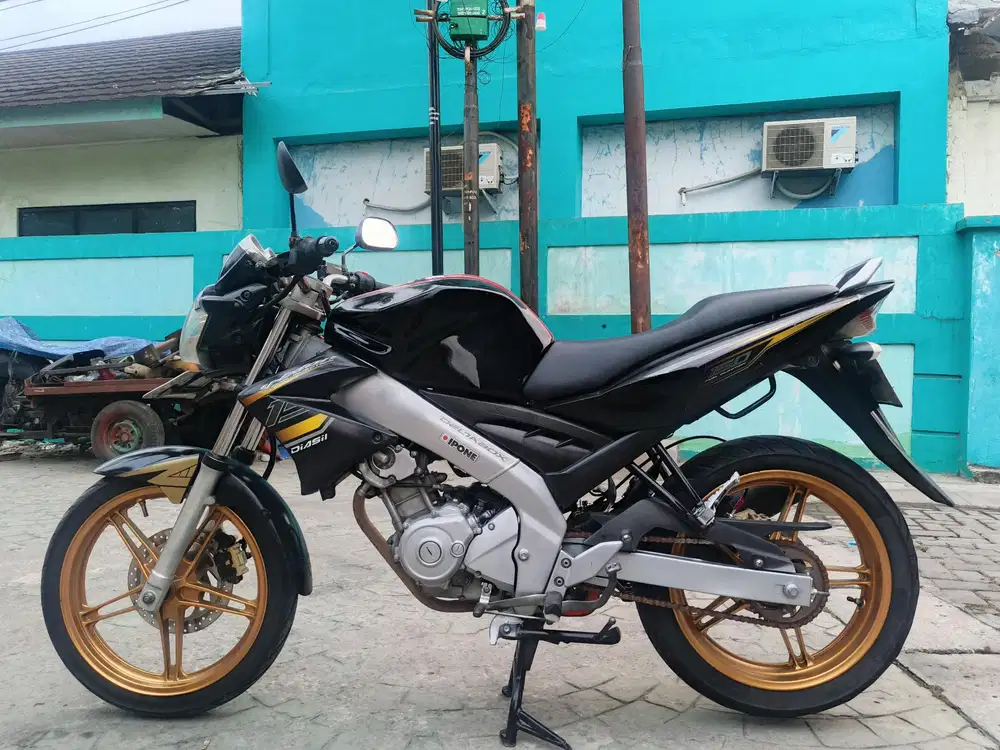 Yamaha Vixion 2010 stater tokcer halus mulus terawat