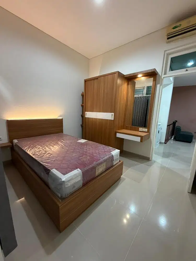 DISEWAKAN RUMAH SEMI FURNISHIED PUSPONJOLO SEMARANG BARAT