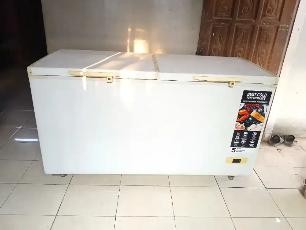 Frezzer box gea 700L