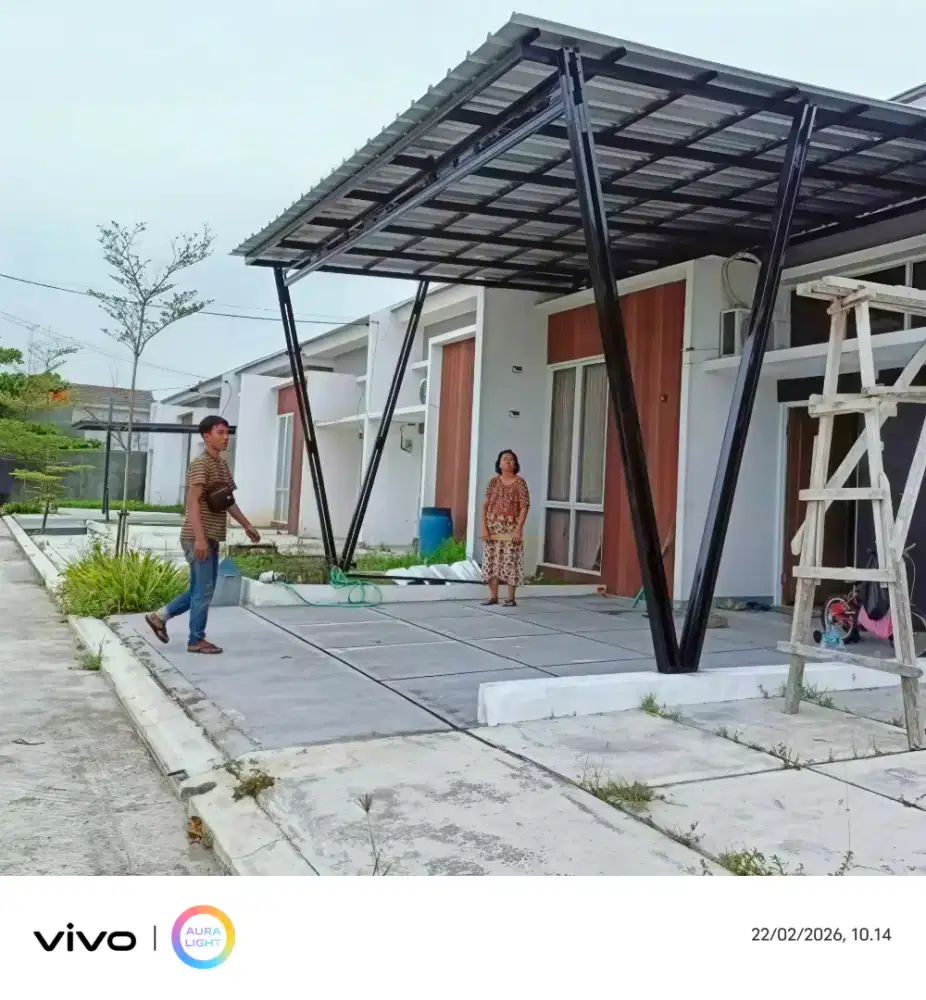 Kanopi baja ringan dan garasi