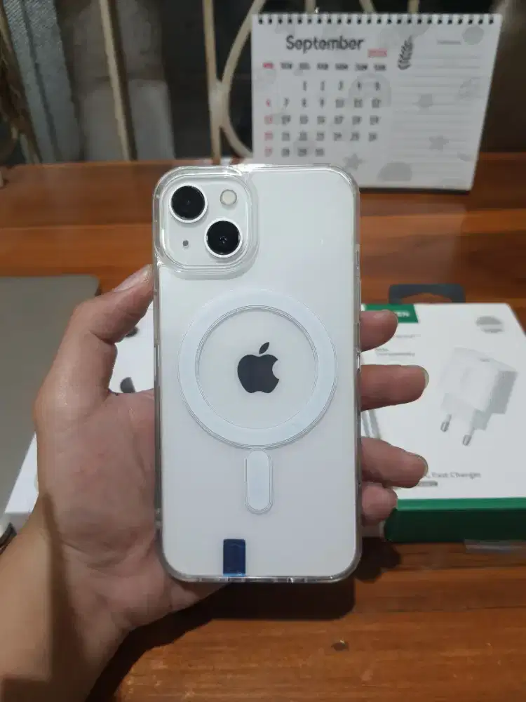 Dijual IPhone 13 128 GB Starlight Inter LLA, Mulus dan Kamera Jernih