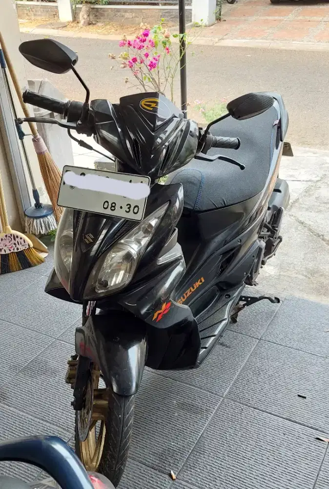 Dijual Suzuki Skywave Hitam Night Rider 2008 Limited