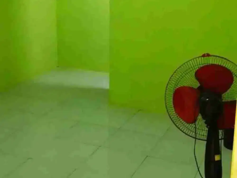 Jual kostan  Aktif 10kamar, pinggir jalan, UNPAD JATINANGOR