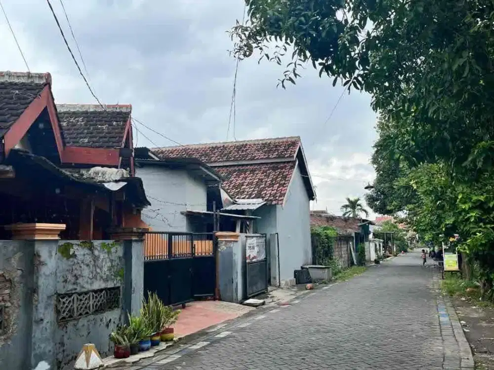 Dijual Rumah Bangunan Kost Lokasi Strategis Tengah Kota Sidoarjo
