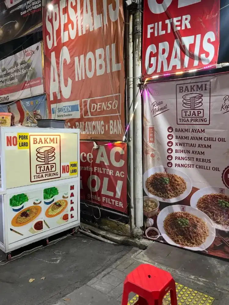 Lowongan pekerjaan untuk kios Bakmie Tjap tiga piring
