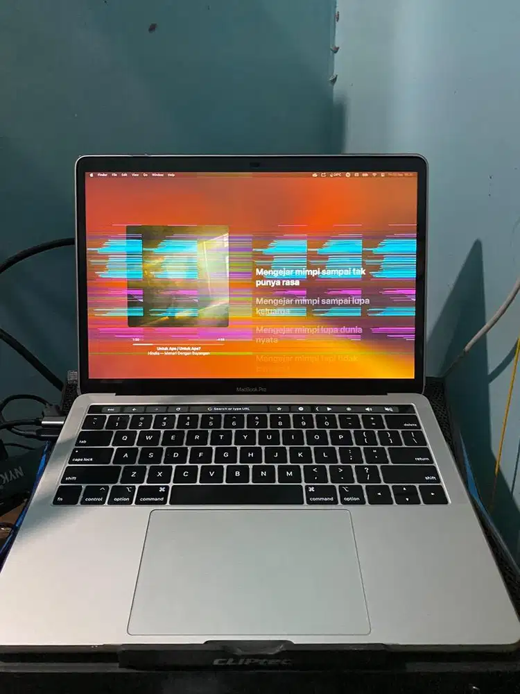 Macbook Pro 13 2019 I5 8/256 Minus